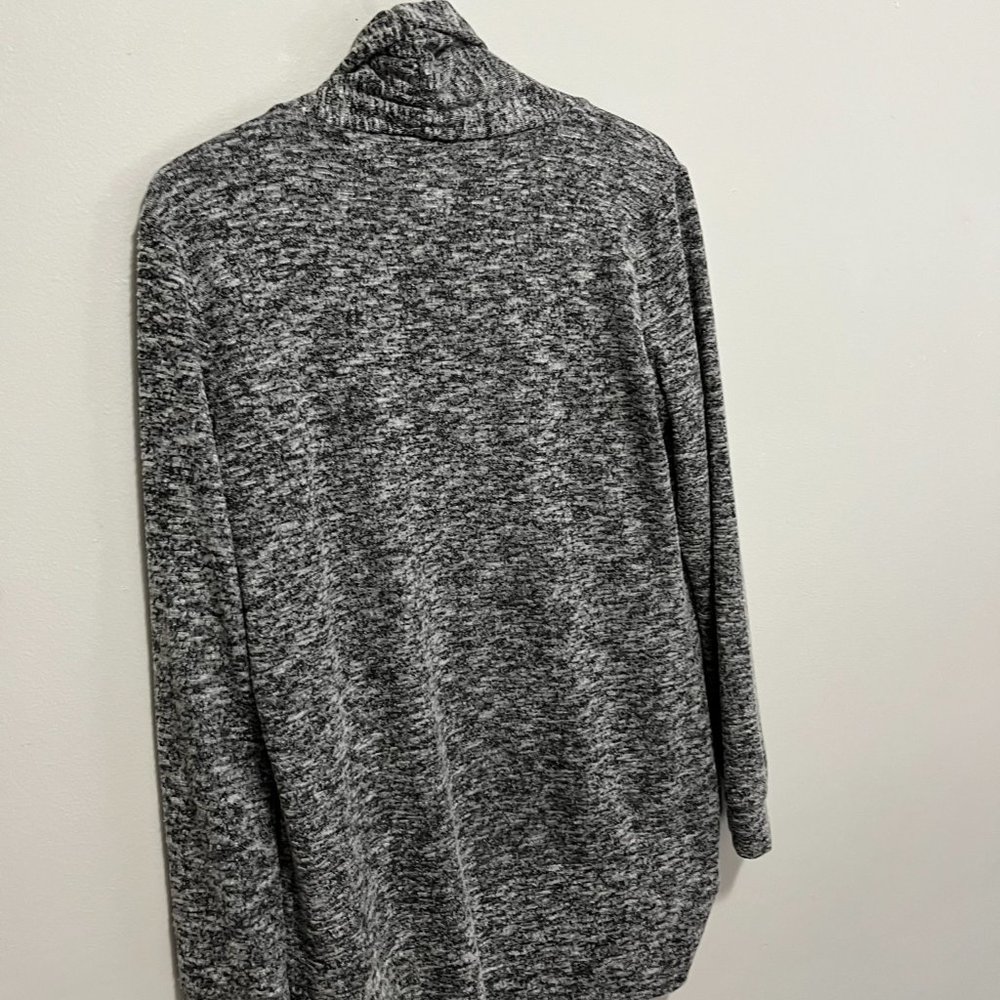 Blue Notes Sweater - Picture 3 of 9